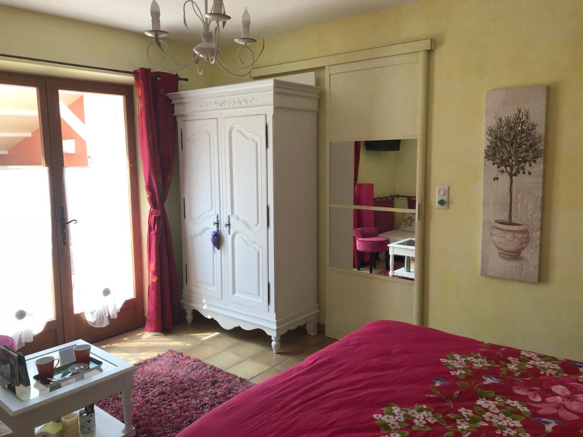 Bed and Breakfast Santolines en Provence Piolenc Esterno foto
