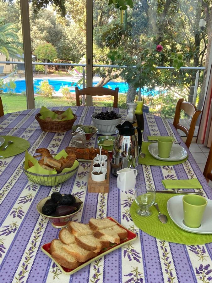 Bed and Breakfast Santolines en Provence Piolenc Esterno foto